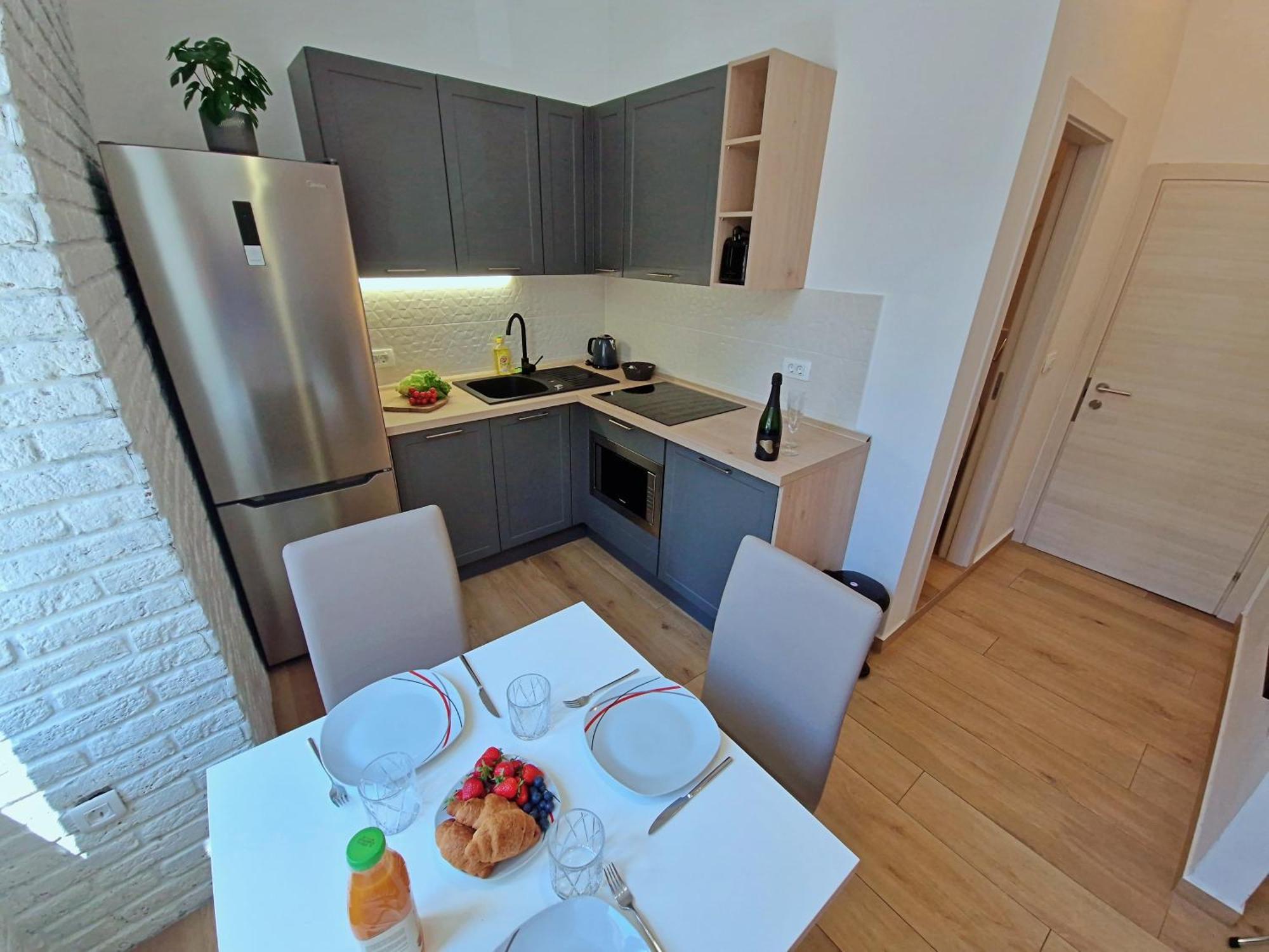 Lola'S Place Rijeka Exterior photo